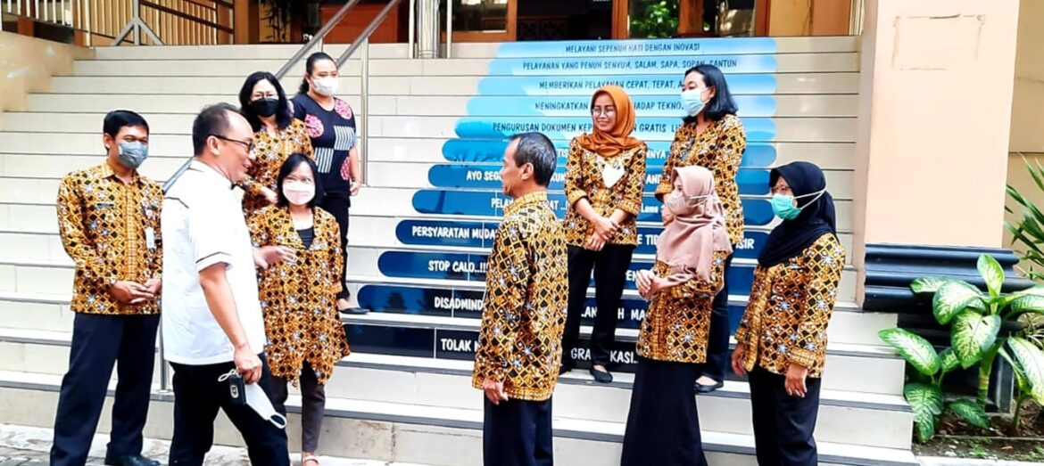 Dirjen Zudan Dorong Disdukcapil Surakarta Menuju Layanan 15 Menit Jadi