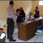 Bhabinkamtibmas Cibentang Gunungguruh monitoring dan Pengamanan Penyaluran BLT-DD