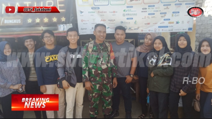 Babinsa Cikahuripan Laksanakan Komsos Dengan Pemuda Di Wilayah Binaan