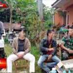 Cegah Kenakalan Remaja, Babinsa Citamiang Komsos Dengan Pemuda Desa Binaan