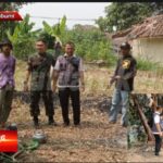 Babinsa Kutasirna Lakukan Pendampingan Pengiriman Bahan Material Untuk Program Rutilahu