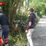 Jelang Idul Fitri 1445 H, Babinsa Sukaresmi Bersama Warga Karbak Pembersihan Jalan Lingkungan Desa