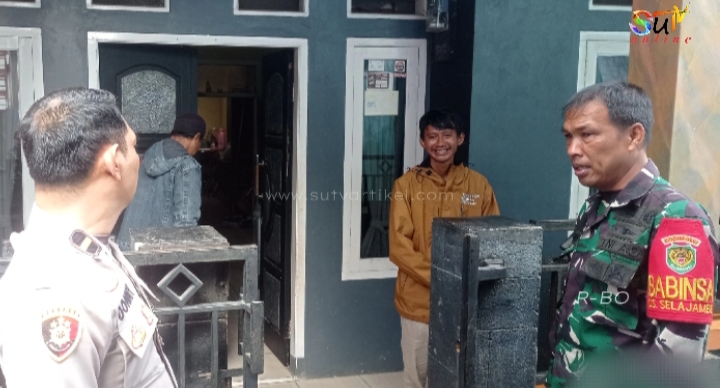 Semakin Solid, Aktif Komsos Bersama Kades Dan Perangkat Desa Menjadikan Hubungan Kerja Antara Babinsa Selajambe Dan Aparat Desa