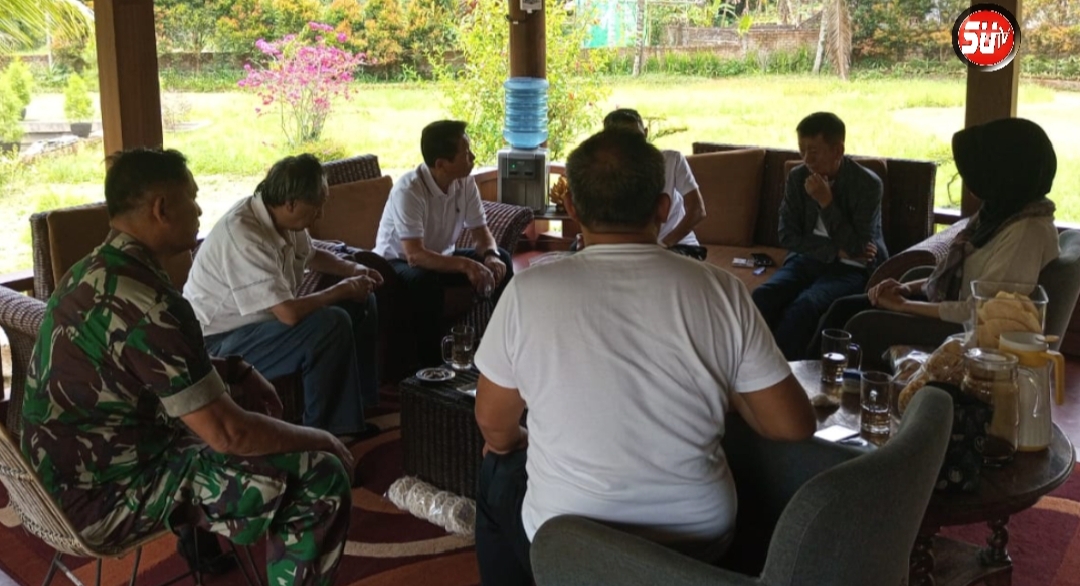 Pererat Tali Silaturahmi, Babinsa Babakan, Komsos Dengan Warga Kampung Perum Babakan Damai