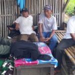 Jalin silaturahmi dibulan Ramadhan, Babinsa Babakan Koramil 09/Cisaat komsos dengan Warga