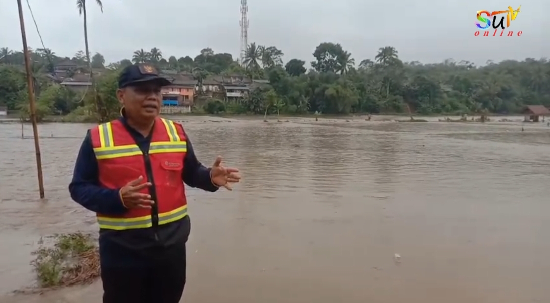 Bak Lautan, Akibat Hujan Deras, Rumah Warga dan Areal Pesawahan Di Desa Cibentang Terendam