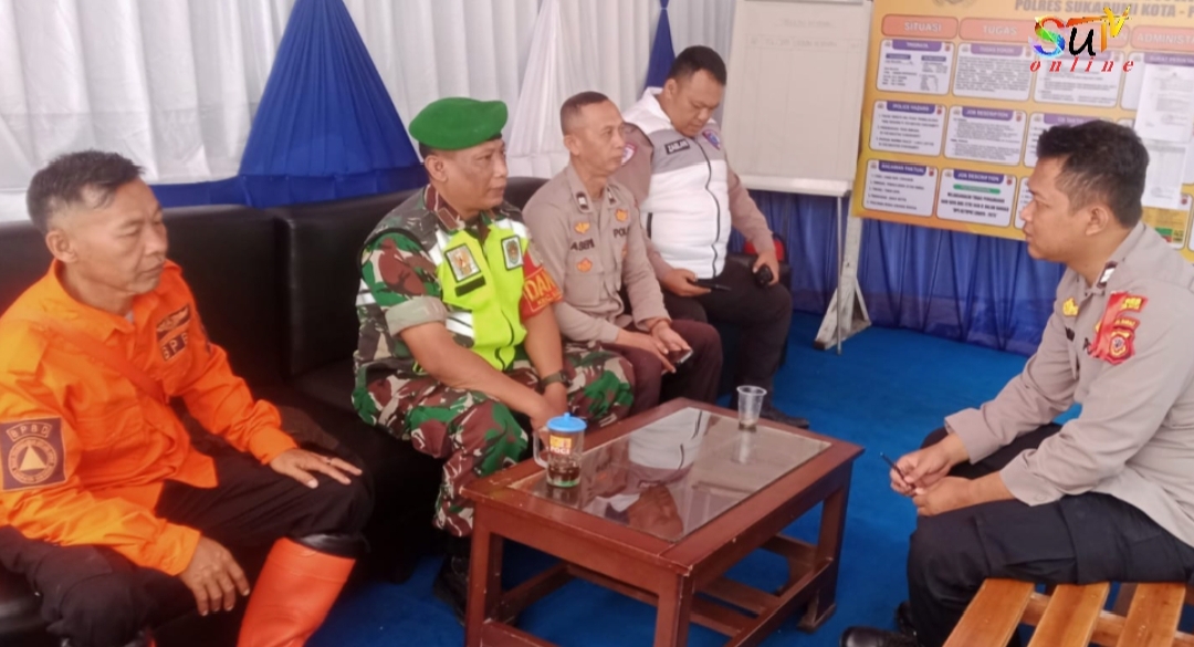 Tingkatkan Sinergitas, Babinsa Sukamanis Jalin Komsos Dengan Anggota Polsek dan Petugas BPBD