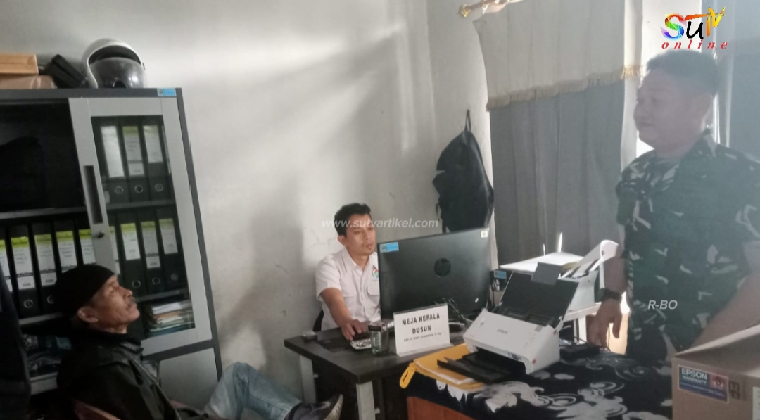 Tingkatkan Kerja Sama Yang Baik, Babinsa Kutasirna Komsos bersama Perangkat Desa