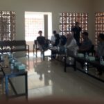 Babinsa Desa Babakan Hadiri Rapat Pemuda Terkait Rekrutmen Tenaga Kerja di Perusahaan Gudang Telur