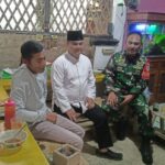 Babinsa Desa Cikahuripan Koramil-09/Cisaat Komsos Dengan Warga Dan Tomas Ingatkan Waspada Keamanan