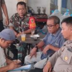 Wujud Kedekatan Babinsa Sirnaresmi Koramil 09/Cisaat Komsos Dengan Tukang Parkir Wujud Kedekatan Babinsa Sirnaresmi Koramil 09/Cisaat Komsos Dengan Tukang Parkir