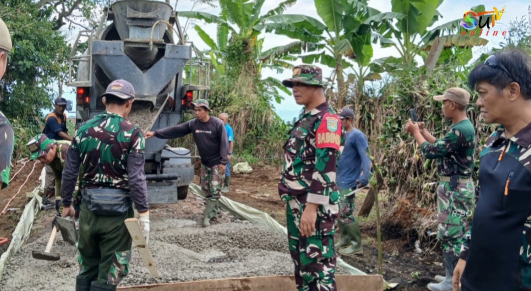  Undrusbinangun Koramil 0607-09/Cisaat, Monitoring Pengecoran Jalan di Wilayah Binaan