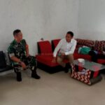 Tingkatkan Kerja Sama Yang Baik, Babinsa Kutasirna Komsos bersama Perangkat Desa