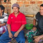 Komsos Babinsa Padaasih Bersama Tomas, Bahas Keamanan Dan Ketertiban Lingkungan di wilayah binaan Komsos Babinsa Padaasih Bersama Tomas, Bahas Keamanan Dan Ketertiban Lingkungan di wilayah binaan