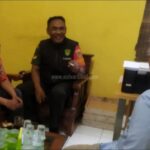 Melalui Komsos, Babinsa Cikahuripan Koramil 09/Cisaat Himbau Warga Waspada Terhadap Bencana Alam