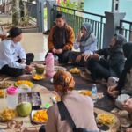 Babinsa Desa Kebonmanggu Jalin Komsos Dengan Ketua BPD Desa Kebonmanggu Babinsa Desa Kebonmanggu Jalin Komsos Dengan Ketua BPD Desa Kebonmanggu