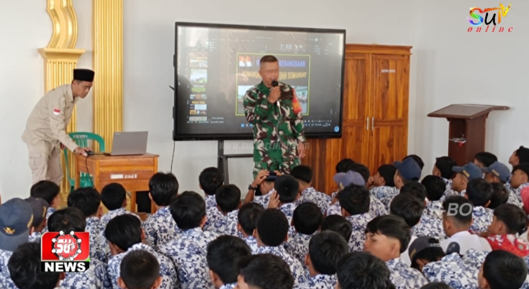 Tumbuhkan Kedisiplinan, Babinsa Sukaresmi Berikan Wasbang Kepada Pelajar SMP 02 Cisaat