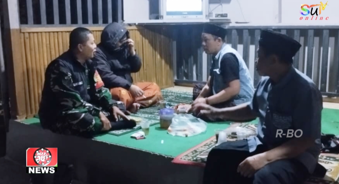 Ciptakan Kamtibmas Dibulan Ramadhan, Babinsa Sukaresmi Lakukan pengecekan Ronda Malam
