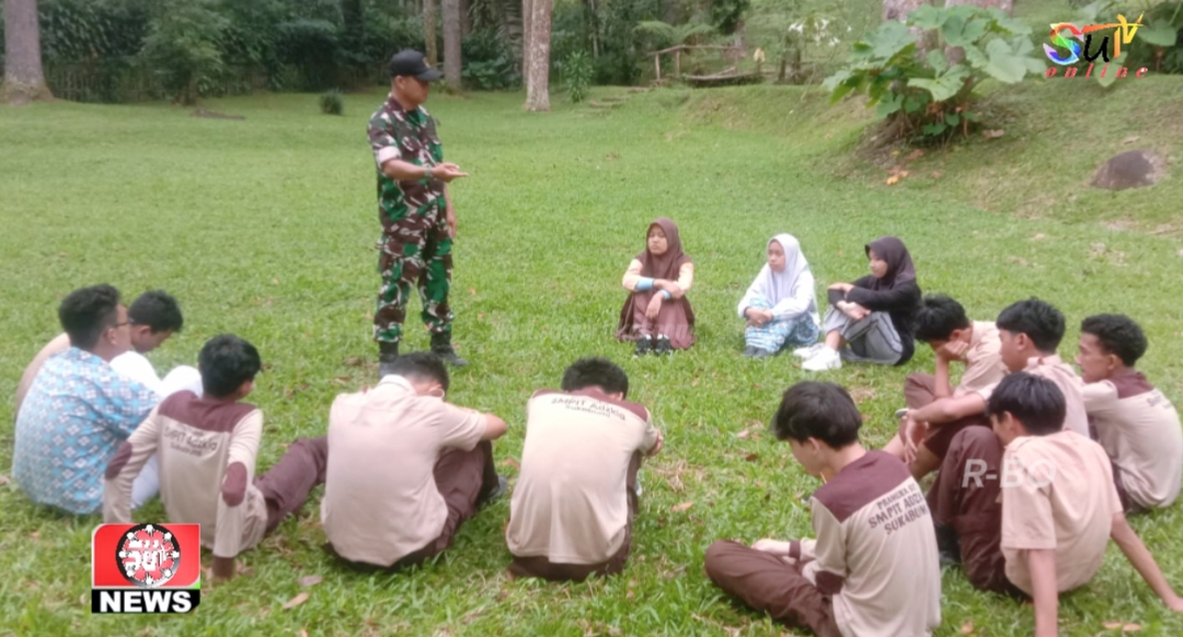 Tumbuhkan Kedisiplinan Dan Rasa Cinta Tanah Air, Babinsa Gedepangrango Koramil 0607-09/Cisaat Berikan Bintahwil Kepada Siswa SMP Kadudampit