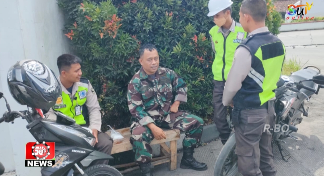 Ciptakan Keamanan Pasca Idul Fitri, Babinsa Sirnaresmi Komsos Dengan Satpam PT SCG