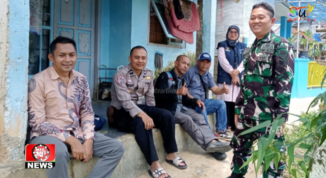 Bersama Kades dan Bhabinkamtibmas, Babinsa Kutasirna Lakukan Komsos Dengan Warga Binaan