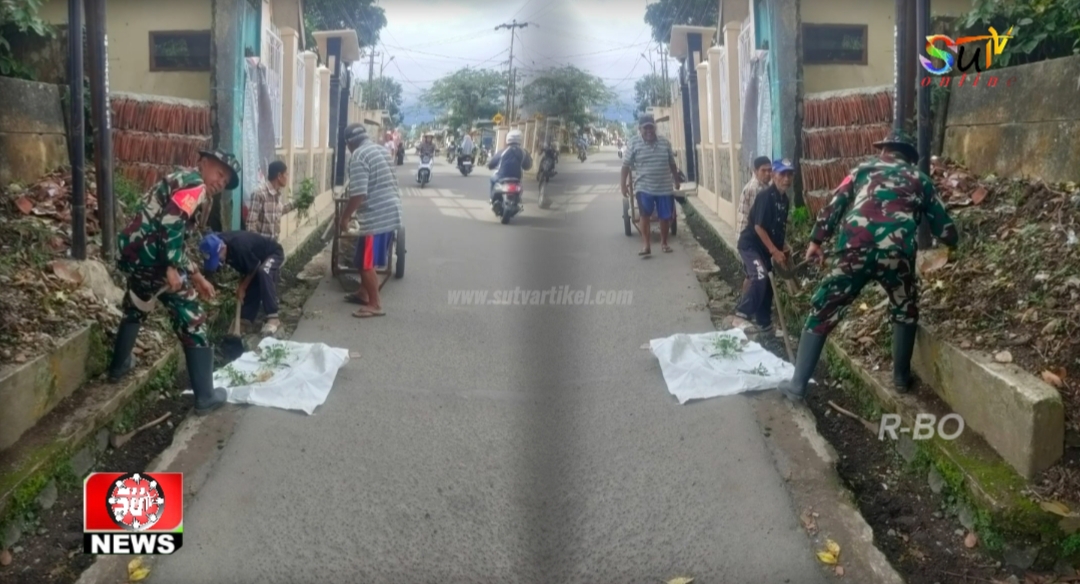 Babinsa Desa Cisaat Koramil 0607-09/Cisaat Gelar Jumat Bersih Bersama Warga