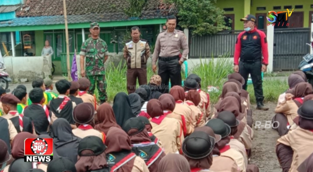 Babinsa Gunungjaya Koramil 0607-09/Cisaat Berikan Materi Wawasan Kebangsaan kepada Siswa Pramuka