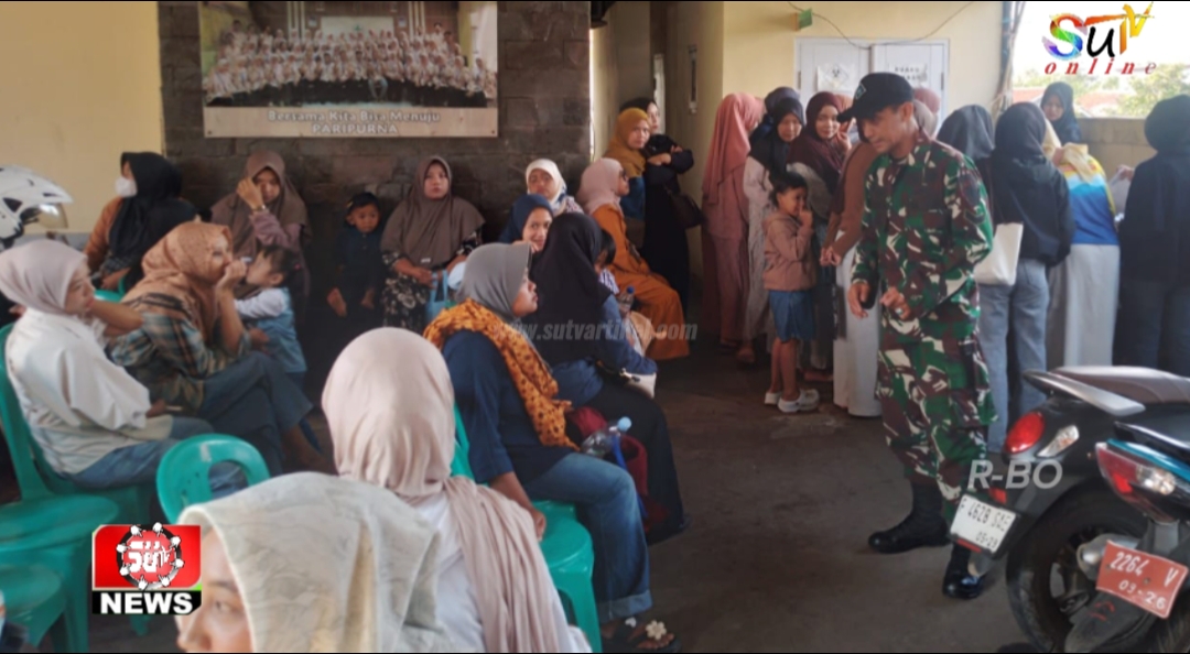 Babinsa Kadudampit Koramil 09/Cisaat Hadiri dan Lakukan Pendampingan Penyuluhan KB Serta Pengecekan BPJS dan KIS