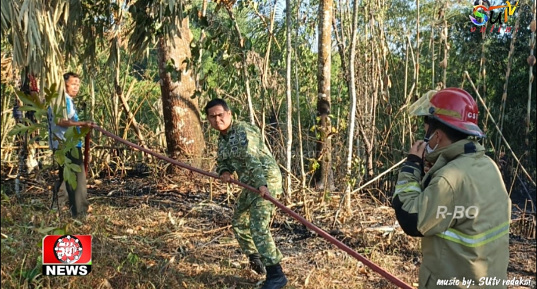 Babinsa Gedepangrango dan Forkopimcam monitoring dan Padamkan Karhutla