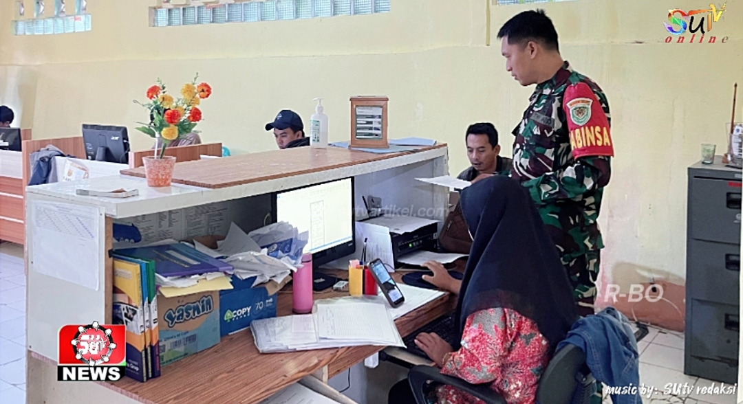 Babinsa Desa Muaradua Koramil 09/Cisaat Jalin Komsos Dengan Perangkat Desa